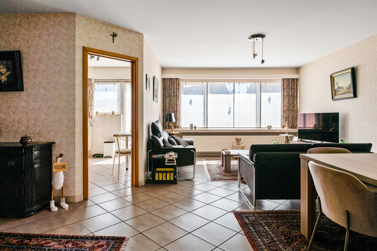 Ruim en instapklaar appartement met zonnig terras en optionele garage
