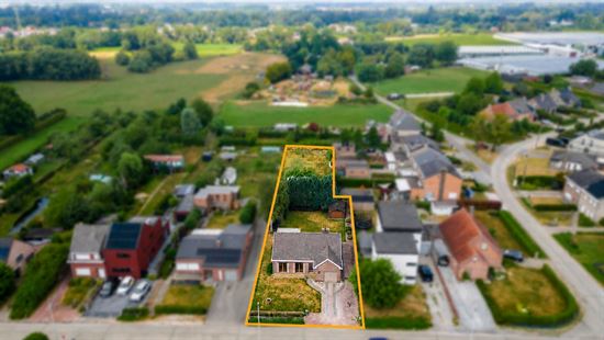 Solide woning met tal van mogelijkheden op een gegeerde locatie