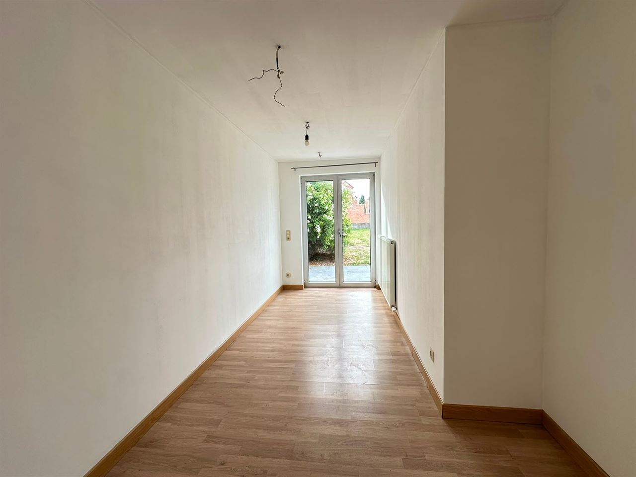GLV appartement met 2 slpks, tuin en zij-ingang.