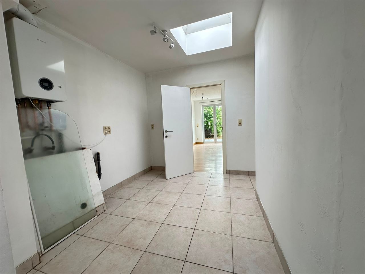 GLV appartement met 2 slpks, tuin en zij-ingang.