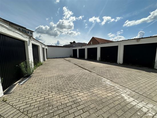 Garagebox met extra bergruimte