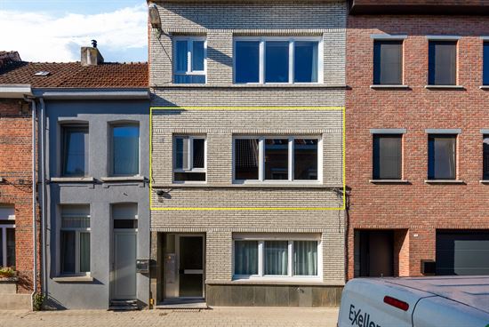 Instapklaar appartement met terras in een kleinschalig gebouw