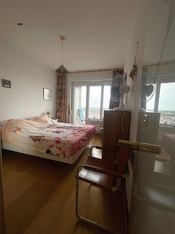 Ruim 2 slaapkamerapp. met zicht op pier en zee. te koop te BLANKENBERGE (8370)