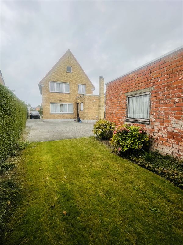 Alleenstande villa te koop te koop te BLANKENBERGE (8370)