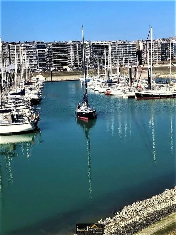 Volledig Gerenoveerd app. met zicht op haven te koop te BLANKENBERGE (8370)