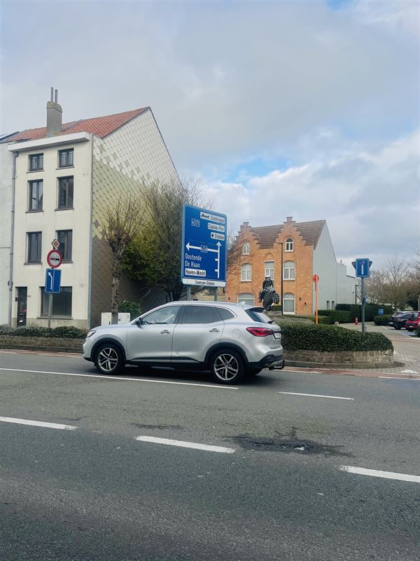 opbrengstwoning met 4 1 slpk app. te koop te BLANKENBERGE (8370)