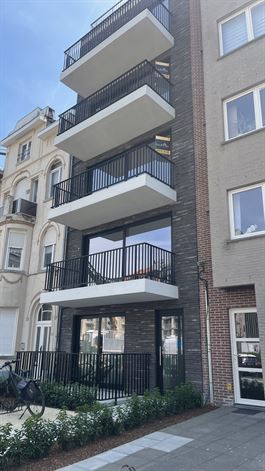 Duplex penthouse te Huur te koop te BLANKENBERGE (8370)