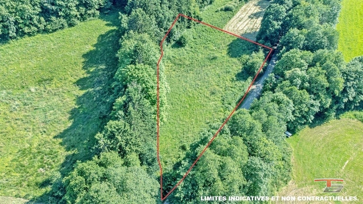Terrain libre de constructeur avec permis pour 2 maisons