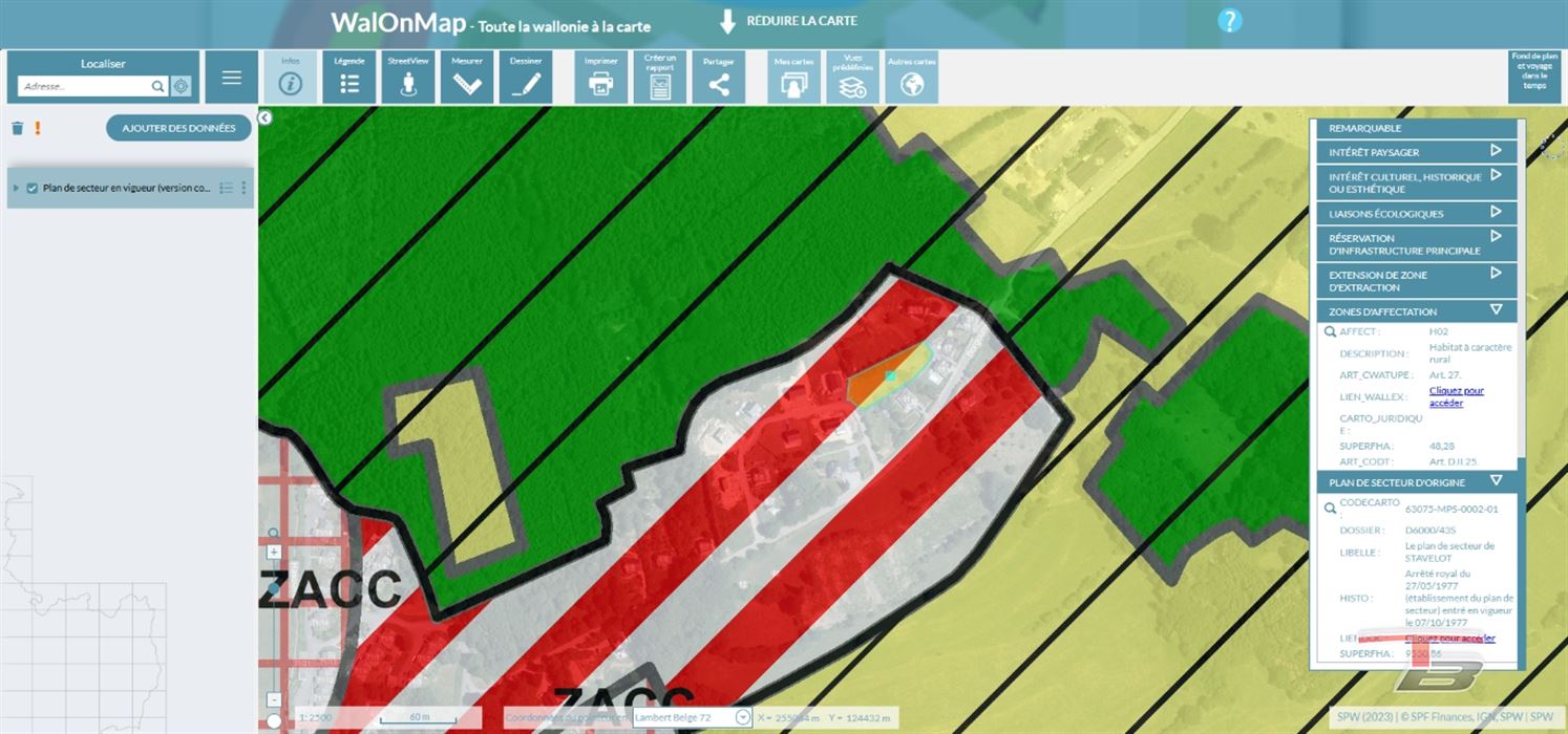 Terrain de 1.748m² libre de construct. avec permis