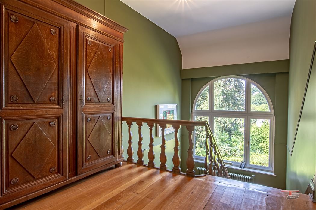 Idéal pour restaurant + 4 appartements (ou Airbnb)