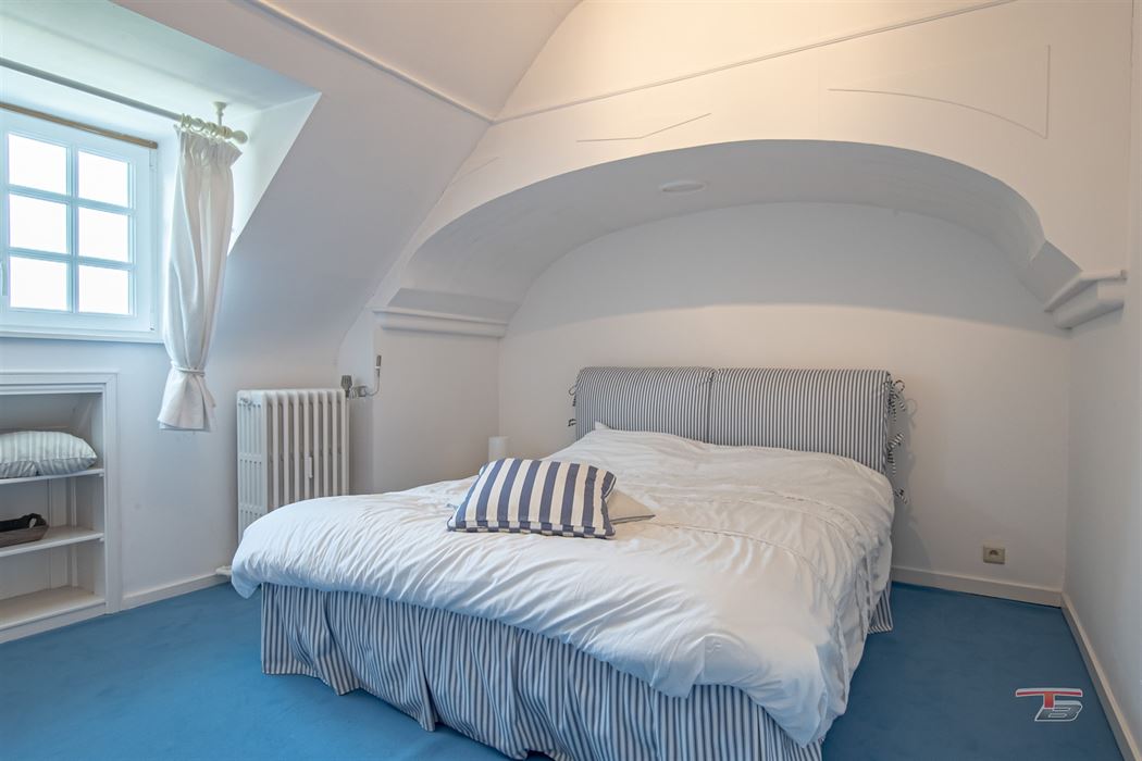 Idéal pour restaurant + 4 appartements (ou Airbnb)