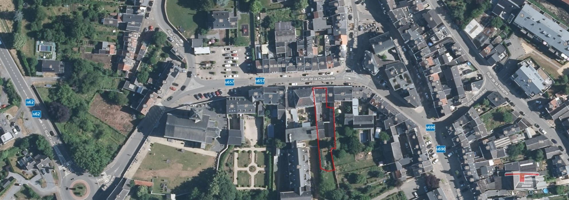 Propriété de caractère à 2 pas de la Place du Perron !