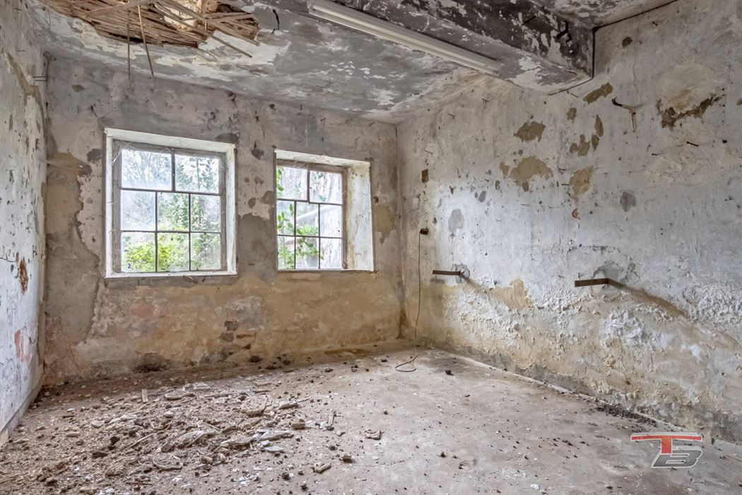 Propriété de caractère à 2 pas de la Place du Perron !