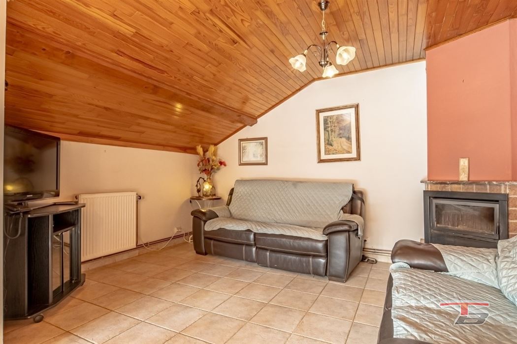 Maison de caractère 5 chambres du début XXe avec spacieuse cour