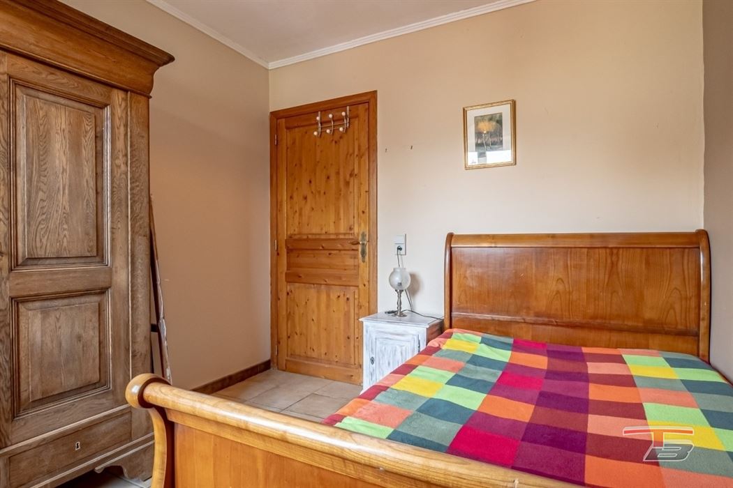 Maison de caractère 5 chambres du début XXe avec spacieuse cour