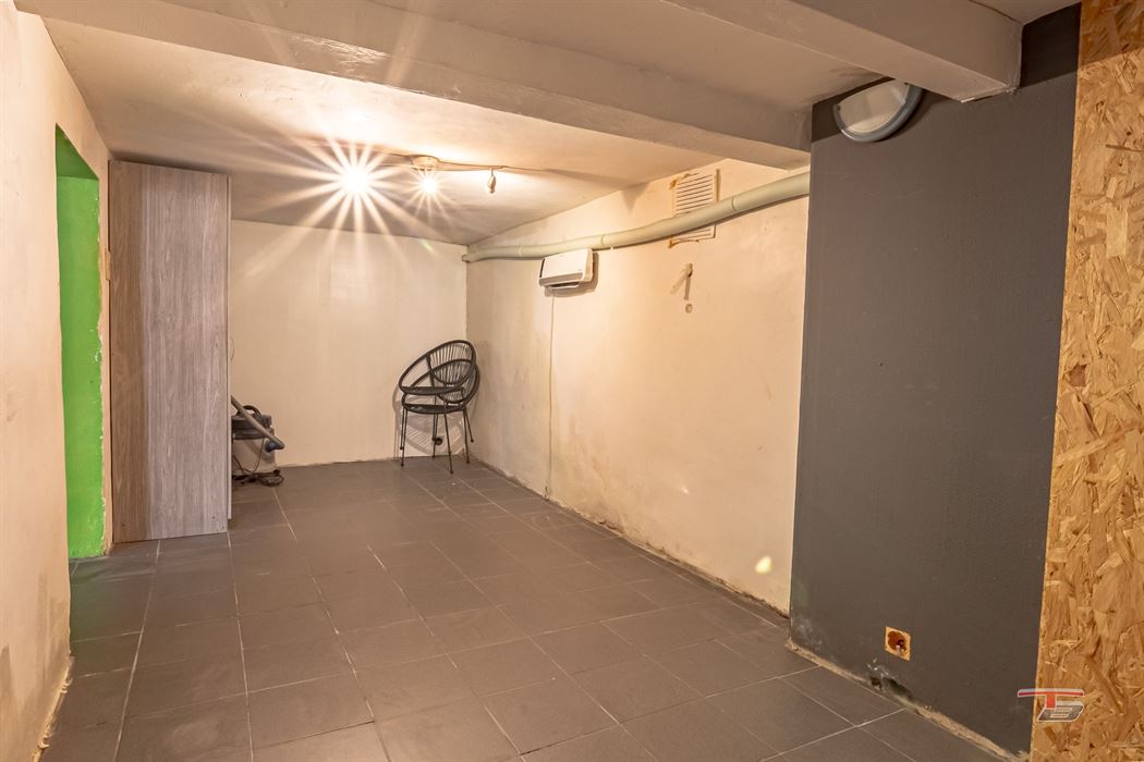 Maison 3 ch (poss 5) de 160m² au calme proche du centre.....