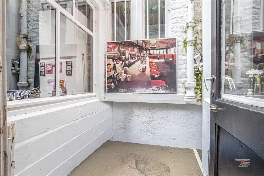 Maison 2 chambres avec cour dans une rue calme du centre ville