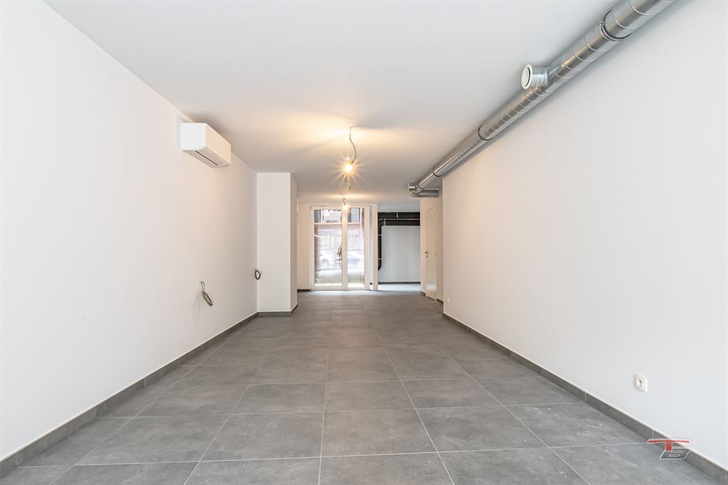Espace de bureaux neuf idéal pour professions libérales