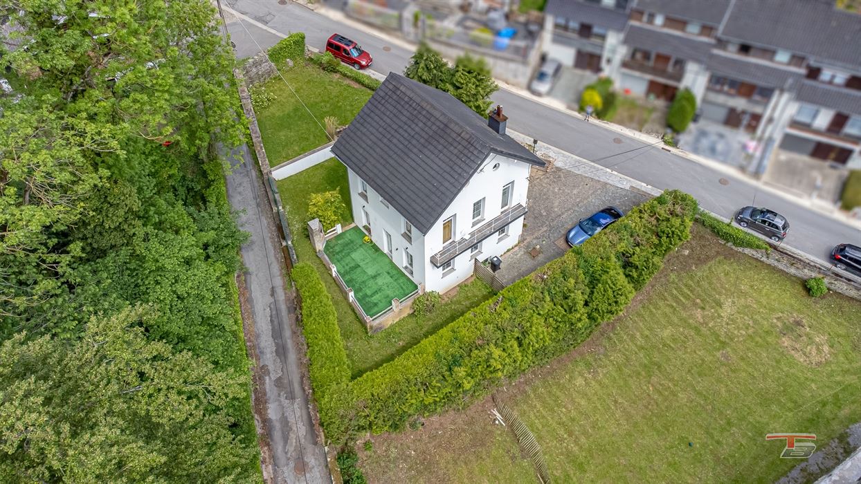 Maison 3 ch (poss 5) de 160m² au calme proche du centre.....