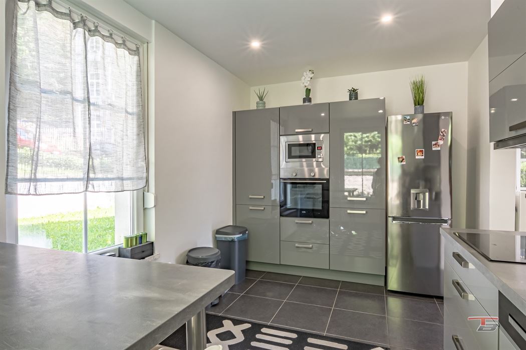 Maison 3 ch (poss 5) de 160m² au calme proche du centre.....