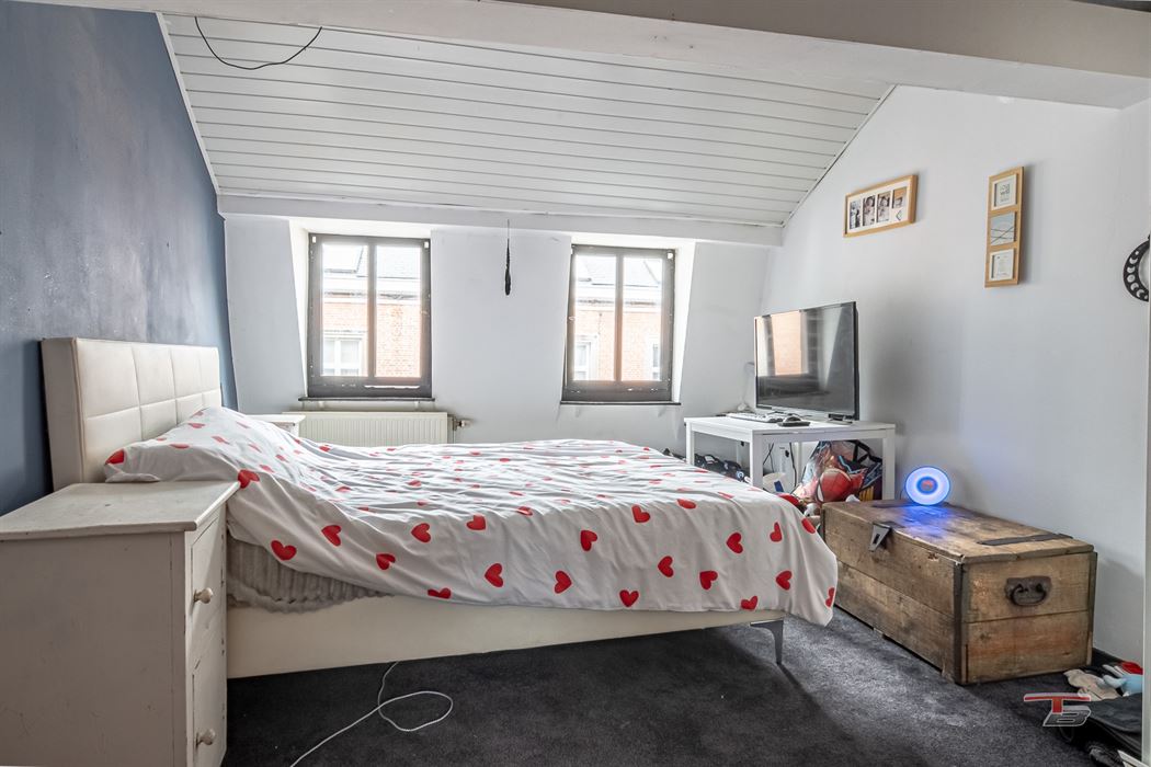 Maison 2 chambres avec cour dans une rue calme du centre ville