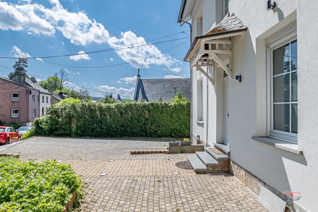 Maison 3 ch (poss 5) de 160m² au calme proche du centre.....