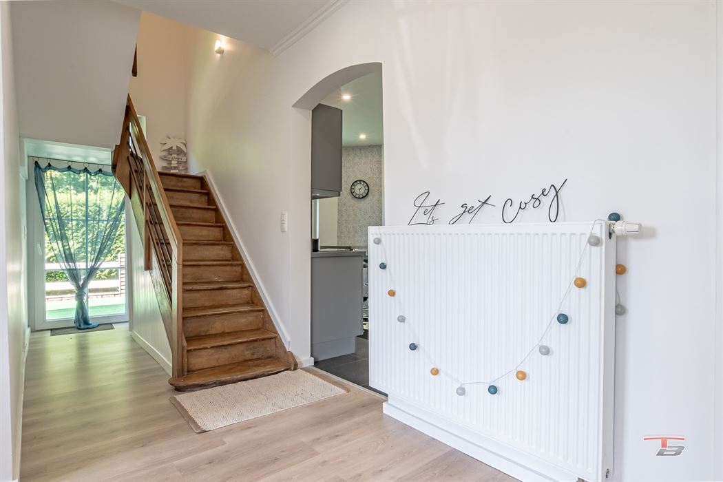 Maison 3 ch (poss 5) de 160m² au calme proche du centre.....