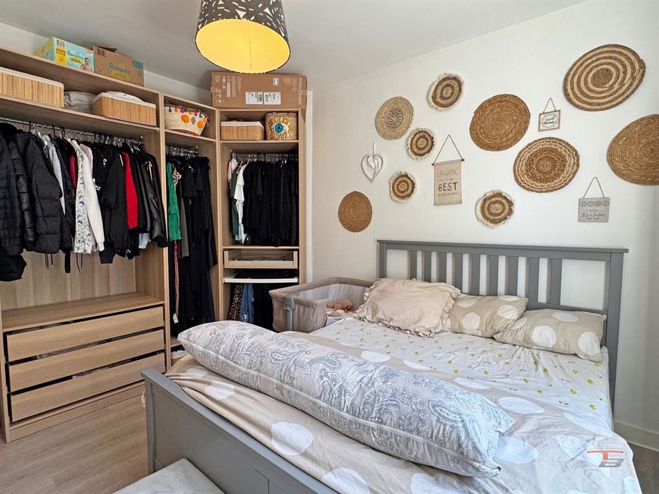 Immeuble de rapport de 3 appartements avec terrasse et jardin