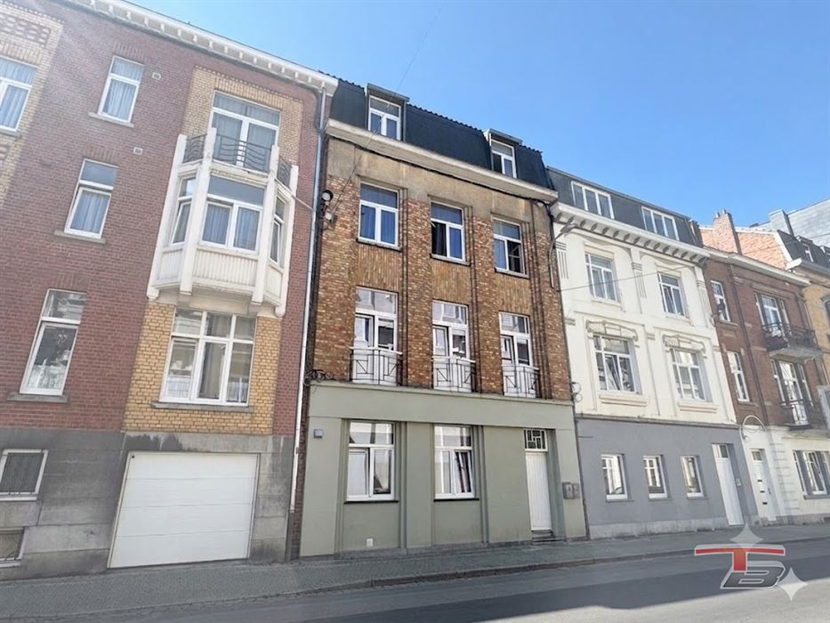 Immeuble de rapport de 3 appartements avec terrasse et jardin
