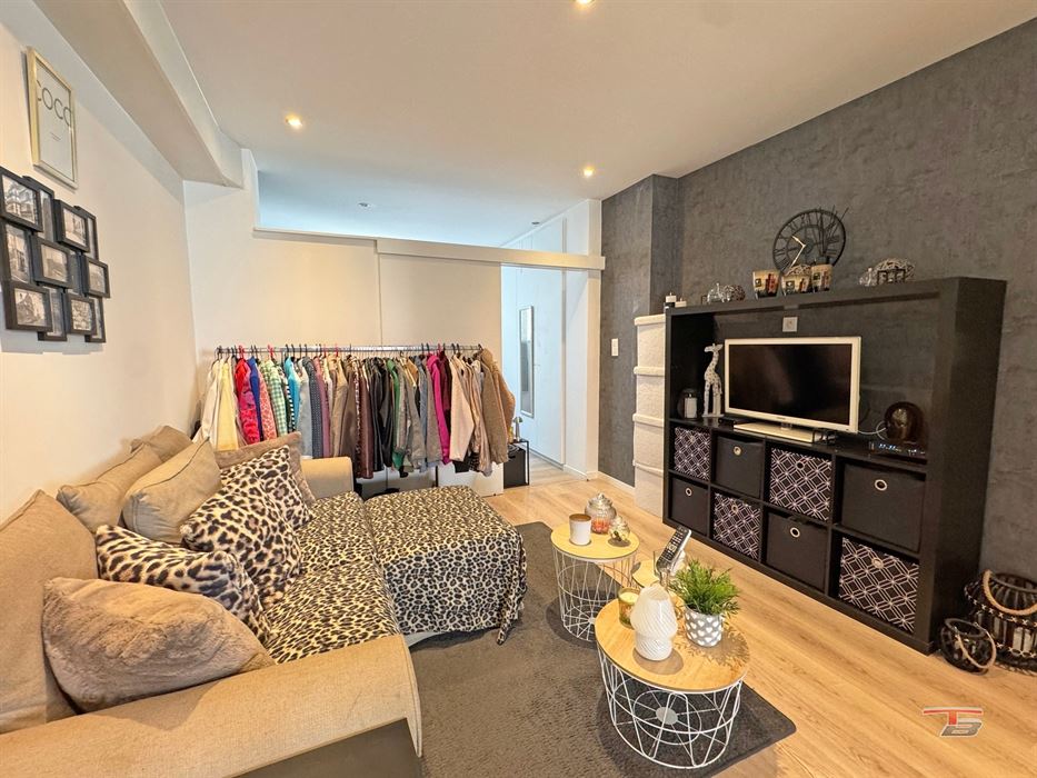 Immeuble de rapport de 3 appartements avec terrasse et jardin