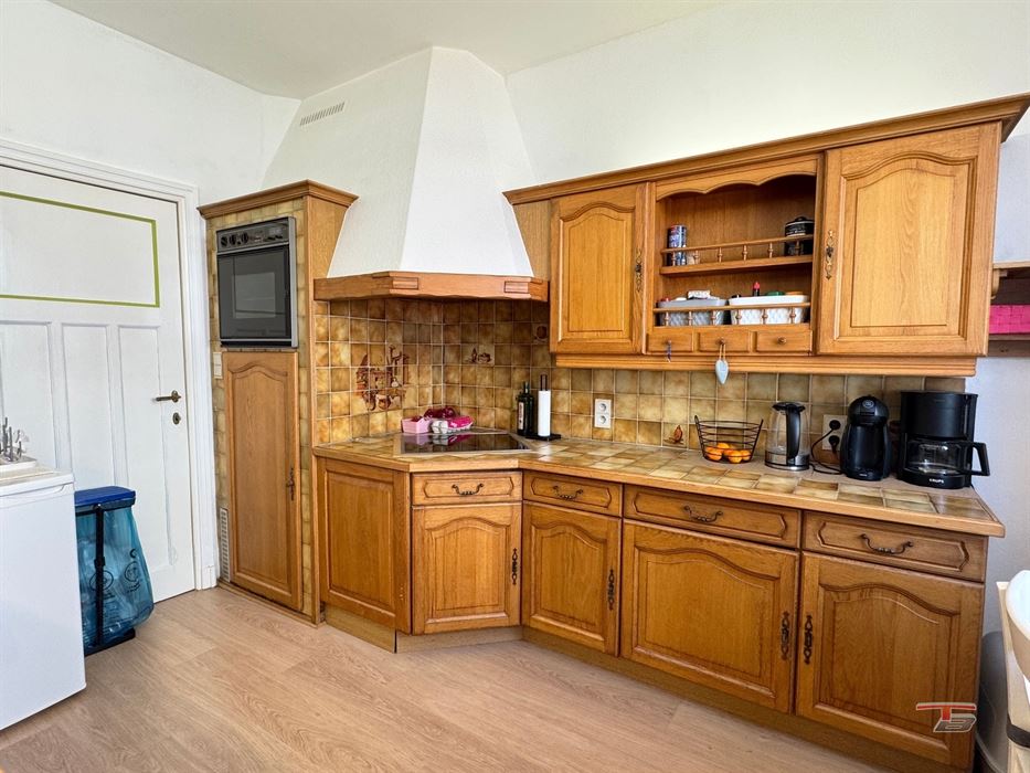 Immeuble de rapport de 3 appartements avec terrasse et jardin