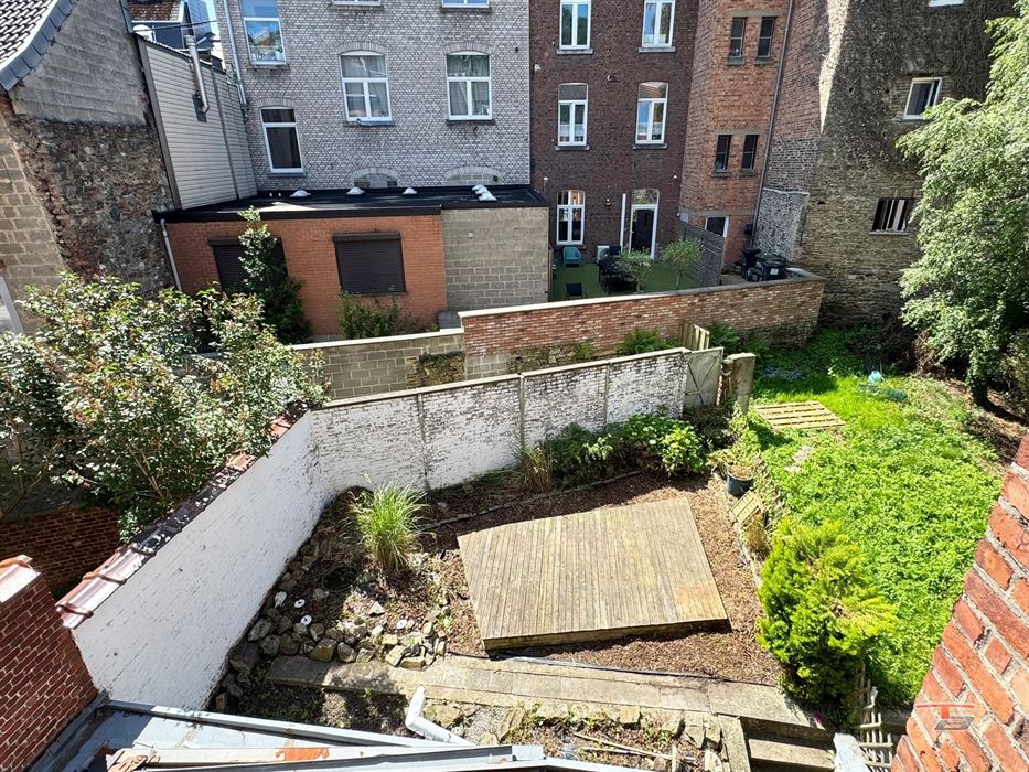 Immeuble de rapport de 3 appartements avec terrasse et jardin