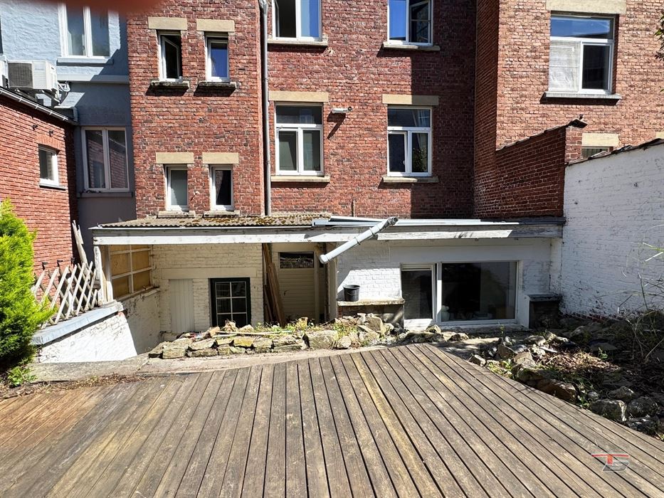 Immeuble de rapport de 3 appartements avec terrasse et jardin