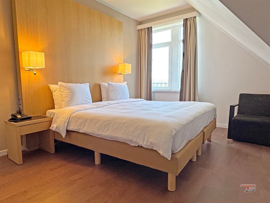 Suite d'hôtel récemment rénové au 4° étage du Radison Blu