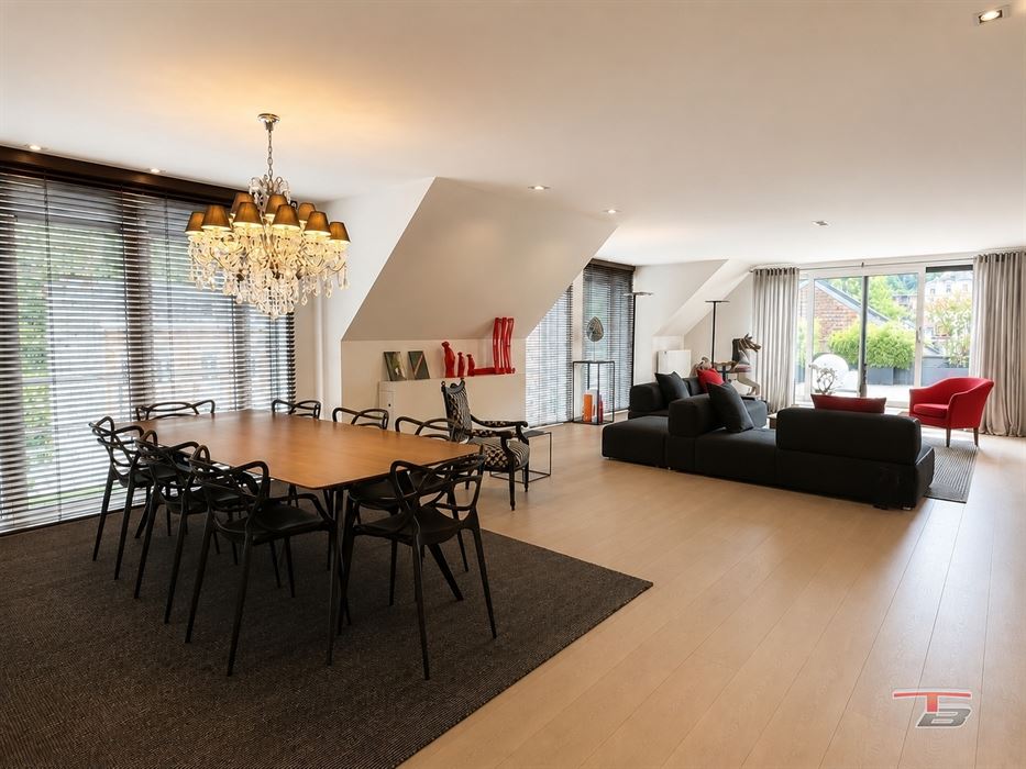 Spacious and modern penthouse in the heart of Spa