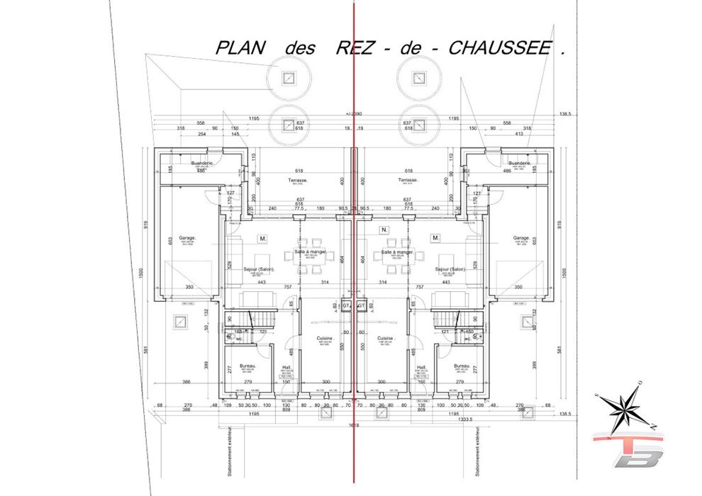 Terrain avec permis pour 2 maisons dans un quartier calme et prisé de Nivezé