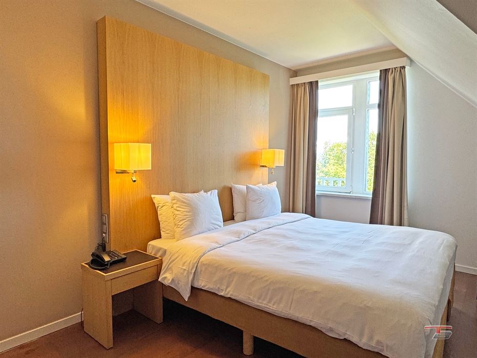Suite d'hôtel récemment rénové au 4° étage du Radison Blu