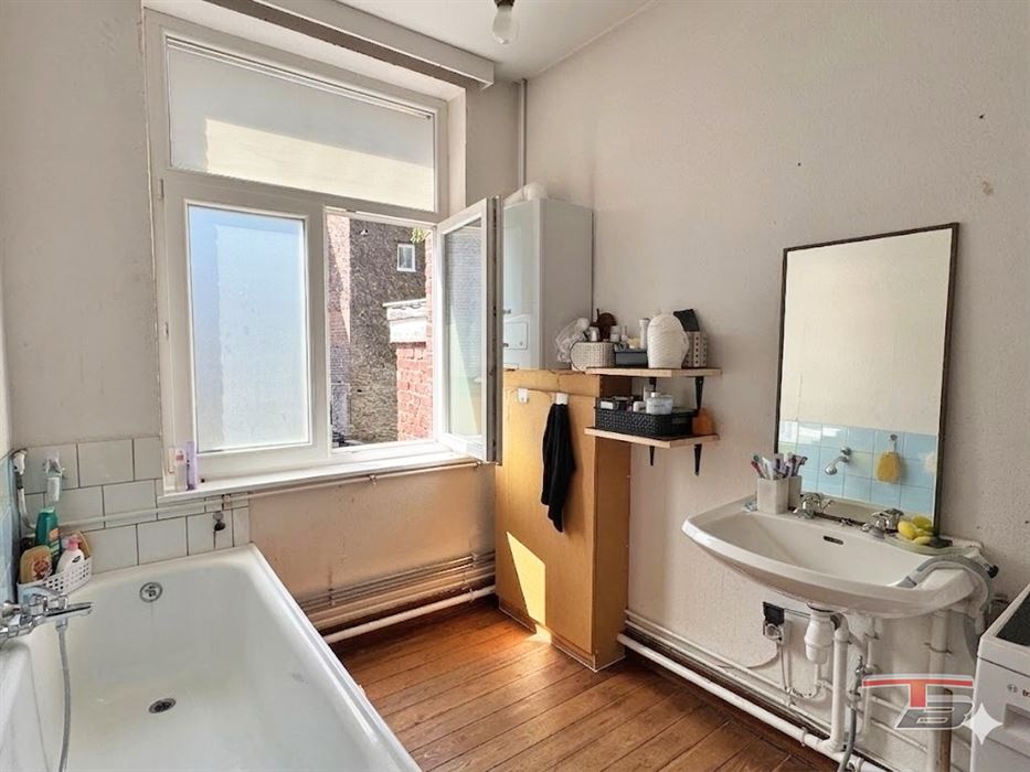 Immeuble de rapport de 3 appartements avec terrasse et jardin