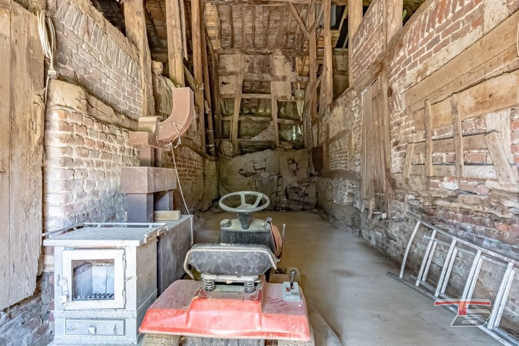 Spacieuse ferme à colombage au coeur du hameau de Roanne