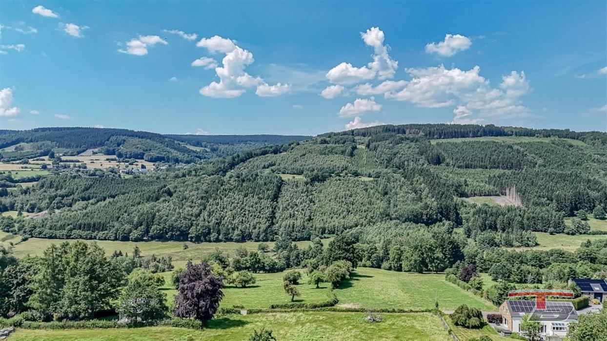 Exceptionnel! Terrain plane au calme sur les hauteurs de Spa.