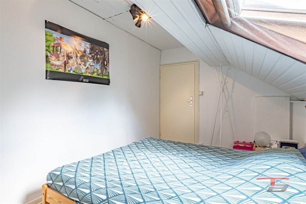 Immeuble de rapport de 2 appartements avec garage et jardinet