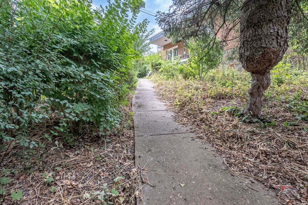 Bungalow une chambre sur terrain de 610 m² situé à Embourg