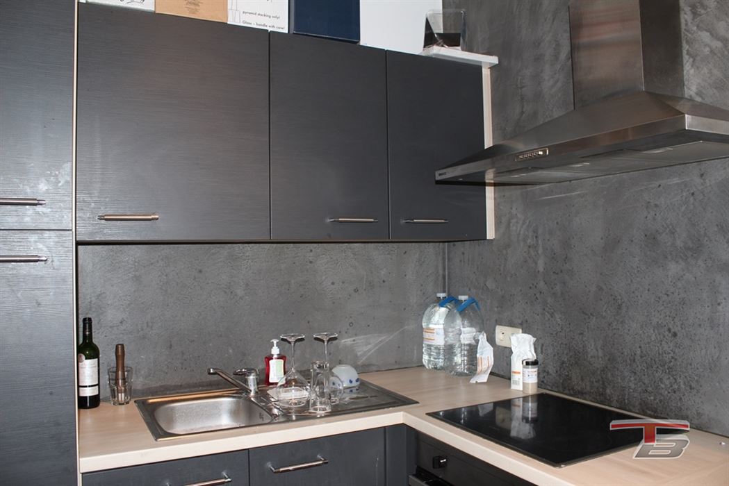 Immeuble de rapport mixte (commerce+ 2 apparts) situé au centre-ville.