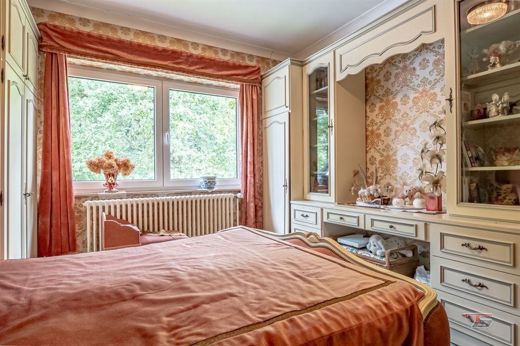 Bungalow une chambre sur terrain de 610 m² situé à Embourg