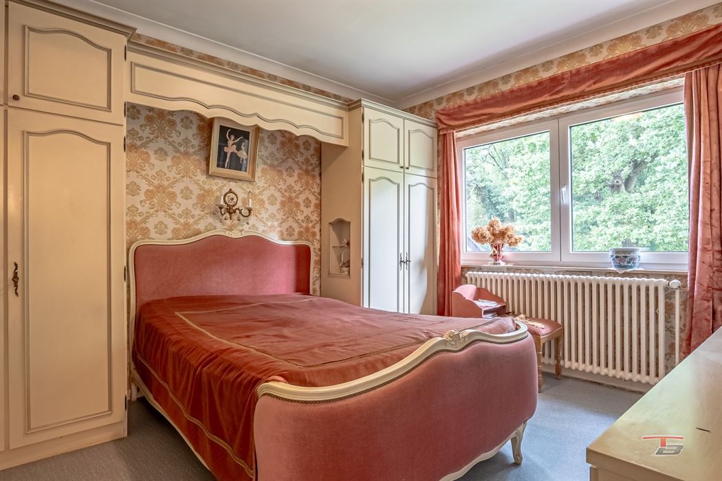 Bungalow une chambre sur terrain de 610 m² situé à Embourg