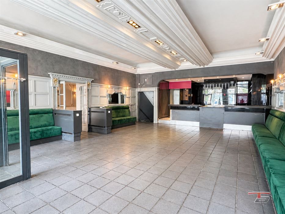 Commerce idéalement situé au coeur du centre de Spa