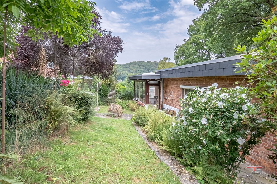 Bungalow une chambre sur terrain de 610 m² situé à Embourg