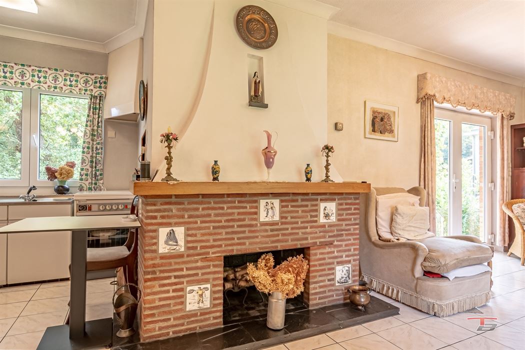 Bungalow une chambre sur terrain de 610 m² situé à Embourg