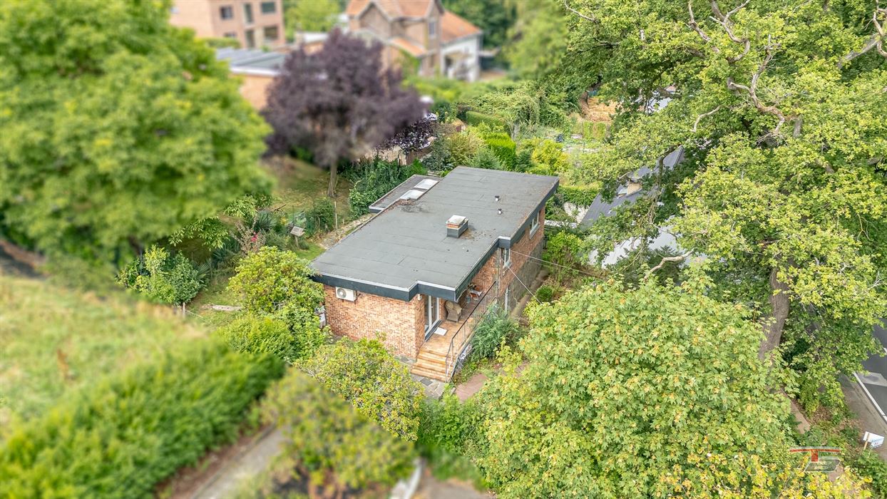 Bungalow une chambre sur terrain de 610 m² situé à Embourg