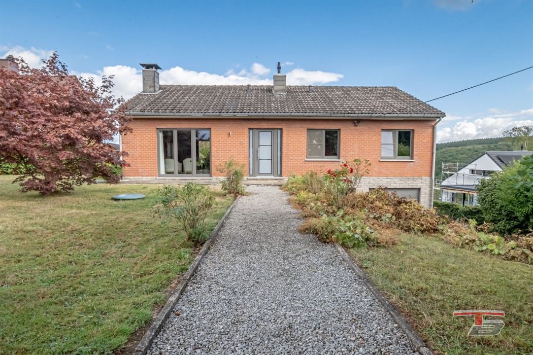 Villa de plain pied au calme dans un quartier résidentiel prisé